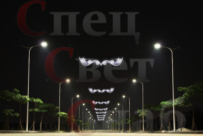 Новогоднее украшение для улицы. Светодиодная перетяжка "Вьюга" белая